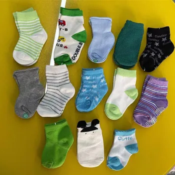 10 двойки/лот, различни цветове, Чорапи за малки момчета и момичета, Чорапи за новородени, Памучни чорапи 0-6 месеца